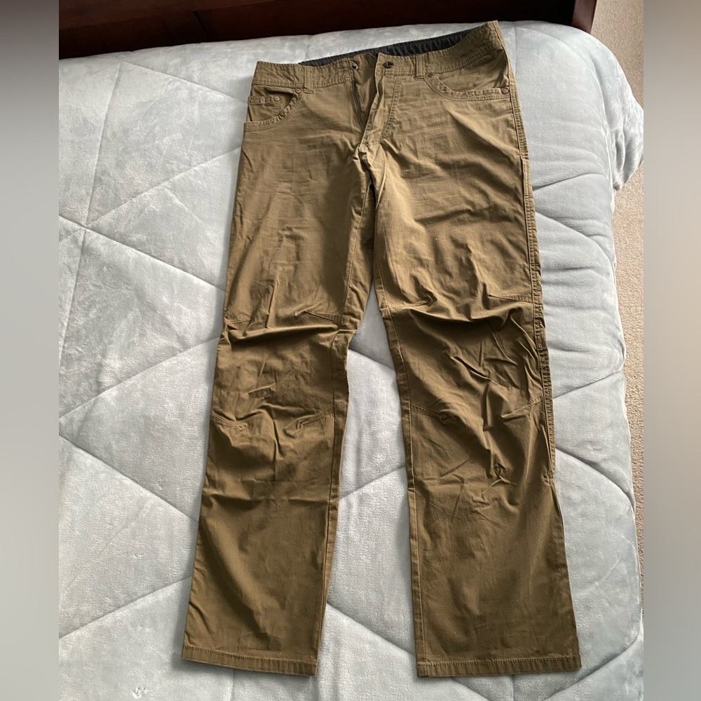 Mens Revolvr pants, 34x32